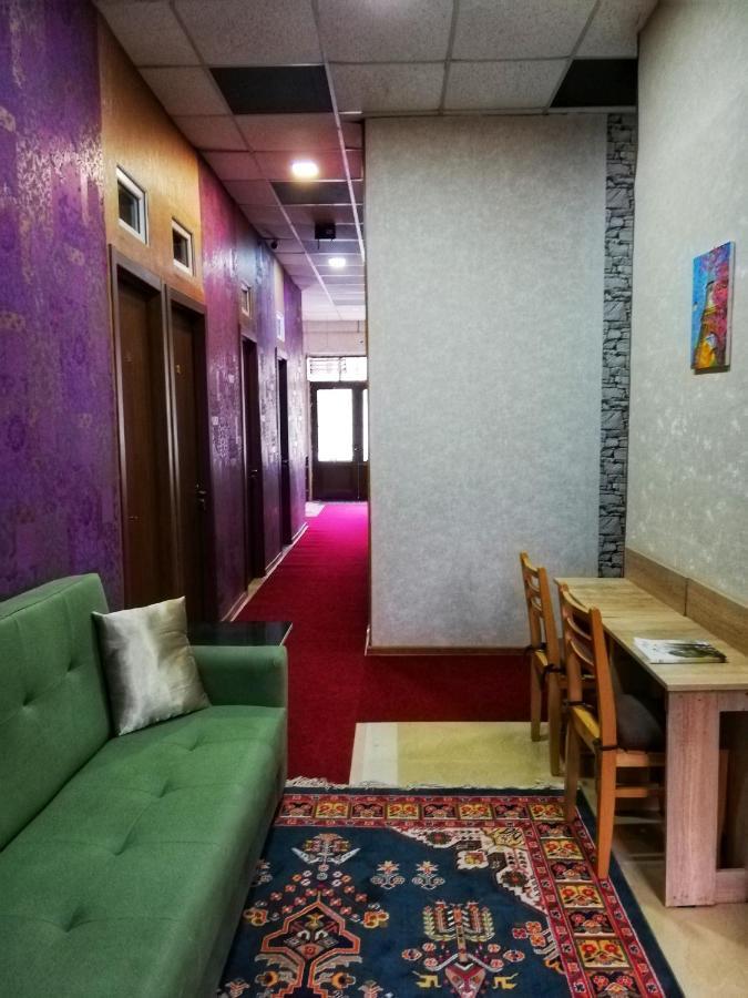 Hostel Violet Tiflis Exterior foto