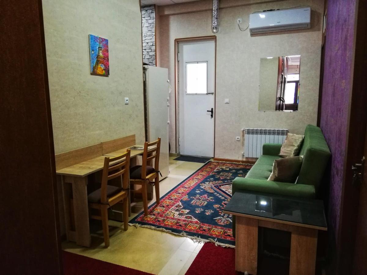 Hostel Violet Tiflis Exterior foto